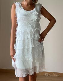 Abito bianco a balze