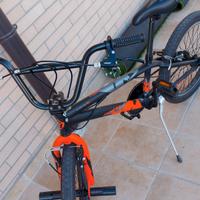 bici BMX montana