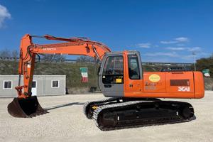 ESCAVATORE CINGOLATO HITACHI ZX 240