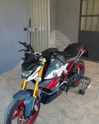 BMW G310R