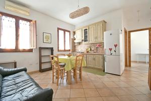 Pirmo ed ultimo piano con terrazza sovrastante