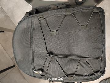 zaino più macchina fotografica Canon eos600D