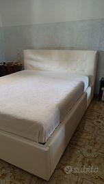 Letto con cassettone