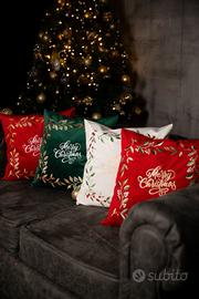 Cuscino in velluto con ricamo natalizio 