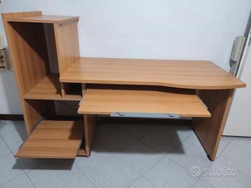 Scrivania Porta PC in legno con vani estraibili