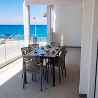 Appartamento moderno con vista mare