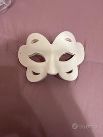 Maschere bianche da decorare