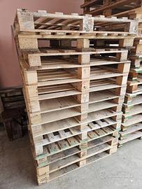 Bancali in Legno 115x120x16h circa