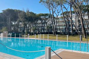 Trilocale con piscina zona pineta