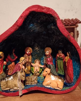 Presepe in carta pesta a forma di zucca Peru'