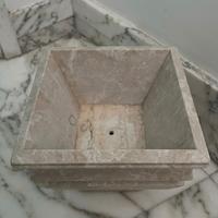 Fioriera in Marmo venato - Design Classico