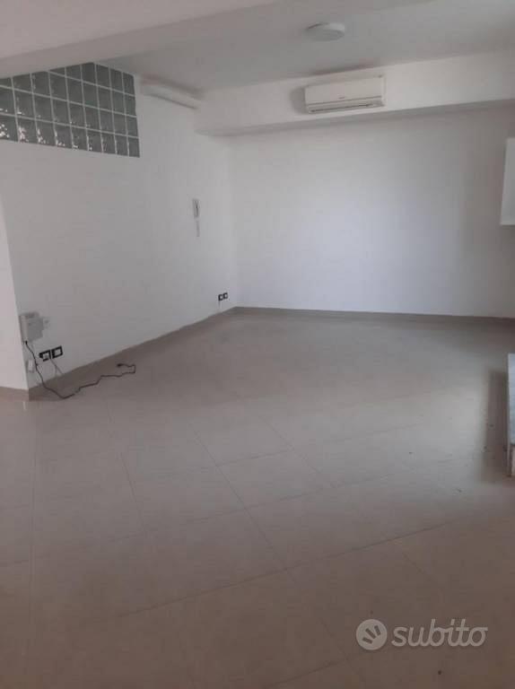 Immobile di 80 m² con 2 locali a Buccinasco - Altro