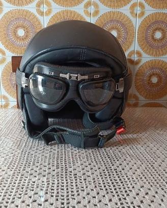 Casco modello vintage in pelle italiana della Cabe
