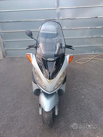scooter Madison 200