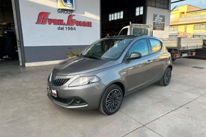 Lancia Ypsilon 1.0 FireFly 5 porte S&S Hybrid Silv