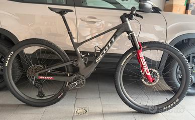 SCOTT SPARK RC WORLD CUP - 2026 taglia M (nuova)