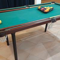 mini biliardo con stecche e palline