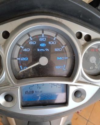 scooter Yamaha xcity 250