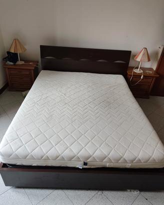 letto matrimoniale con cassettone 