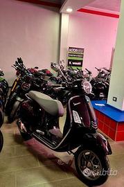 Piaggio Vespa 300 GTS - 2026 KM 1 NUOVA