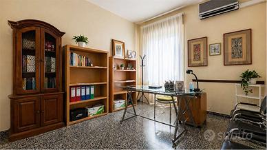Studio disponibile da subito in zona centrale