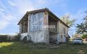 stpa5-porzione-di-stalla-con-pertinenze-di-proprie