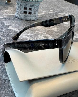 Burberry occhiali da sole