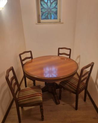 Tavolo tondo in legno massello di ciliegio