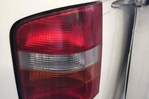 Fanale post destro VOLKSWAGEN TRANSPORTER del 2004
