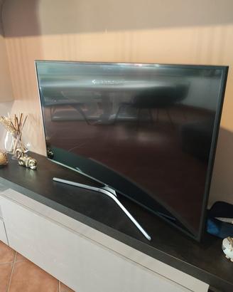 televisore Samsung smart TV led  "curvo"