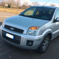 FORD FUSION 1.4 benzina GPL