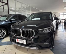 BMW X1 xDrive20d AUTO Business Advantage TETTO PAN