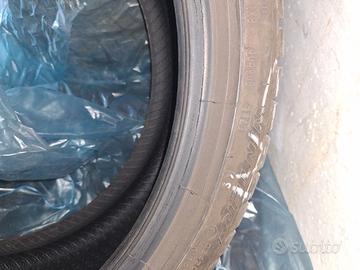 Gomme 225/40 r 18