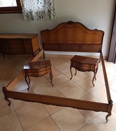 camera in noce impiallacciato