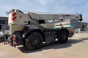 AUTOGRU GOMMATA TEREX A600