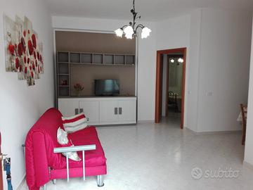 Comoda casa al mare con parcheggio e spazi esterni