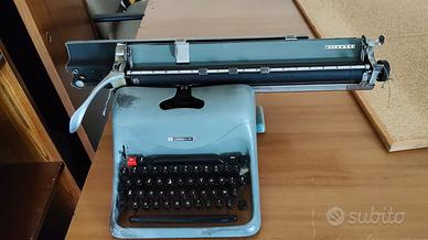 macchina da scrivere  anni 80/90