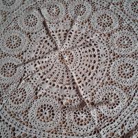 Tovaglia rotonda ecru uncinetto 