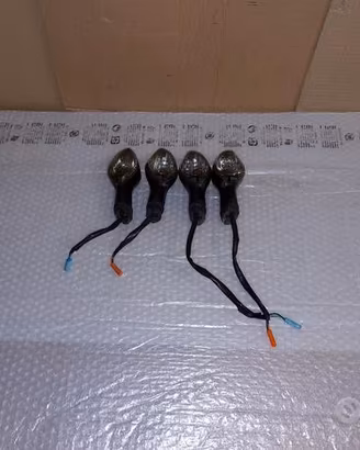 frecce anteriori posteriori honda nc 750x
