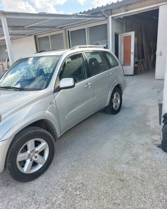 Toiota Rav 4