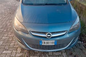 Opel Astra  sport tour cosmo