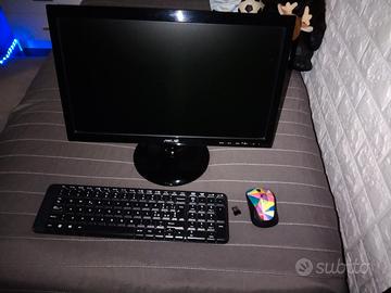 monitor x computer con tastiera e  mouse 