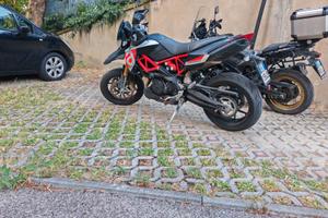 APRILIA DORSODURO 900