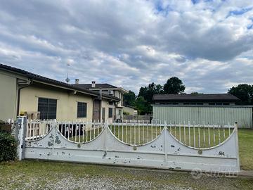 Rimessaggio garage camper roulotte barche