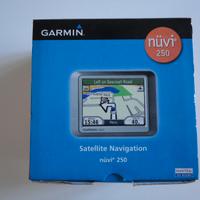 Navigatore satellitare Garmin nüvi 250