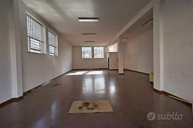 Immobile di 150 m² a Castellana Grotte