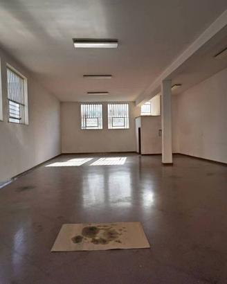 Immobile di 150 m² a Castellana Grotte