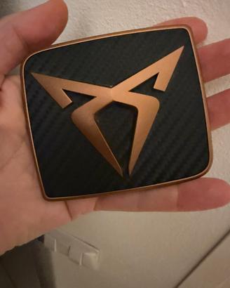 Stemma/logo posteriore Cupra- finitura Copper Rame
