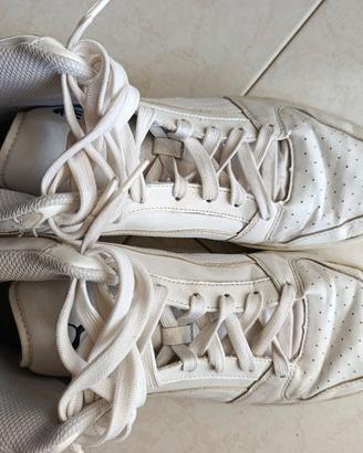 scarpe da ginnastica, alte, della Puma n 44