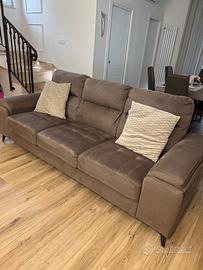 Divano pari al nuovo